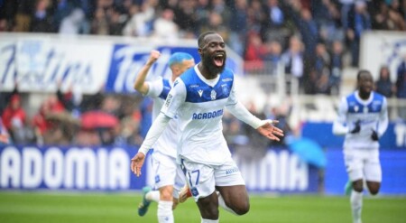 Auxerre Lassine Sinayoko en route vers la Premier League