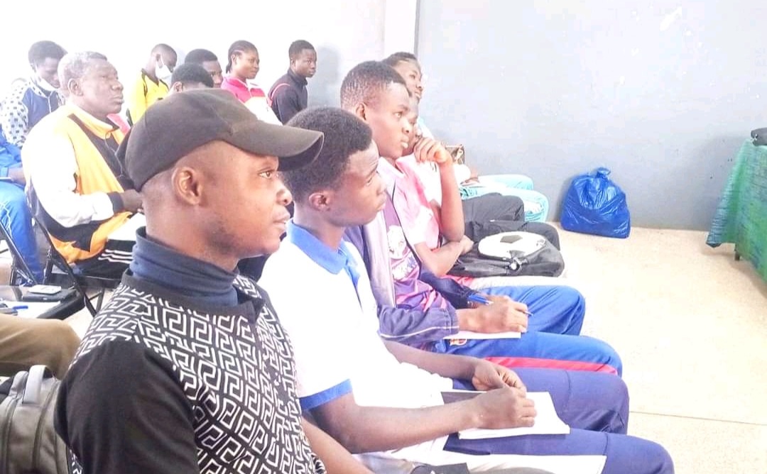 Des encadreurs de jeunes en pleine formation.