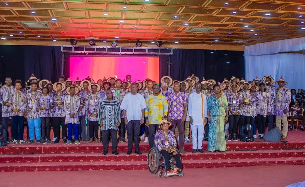 Les 324 acteurs sportifs célébrés pour leur engagement dans la défense de l'honneur national à travers le sport.