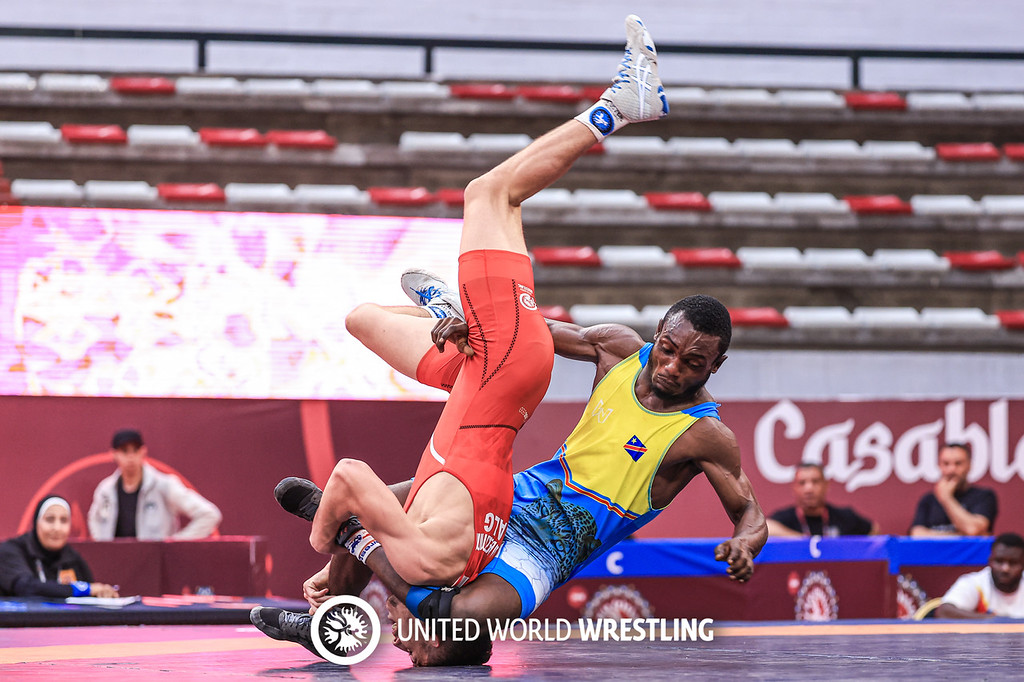 65kg FS - Walid Billel Ben Zamime (ALG) df. Gabriel Kabeya Yanga (COD)