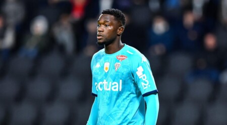Angers Newcastle s'est renseigné sur Yahia Fofana