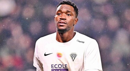 Leeds United entre dans la danse pour Yahia Fofana